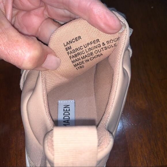 𝅺STEVE MADDEN Lancer Slip on Sneaker Tan Womens Sz 8 - Picture 12 of 12